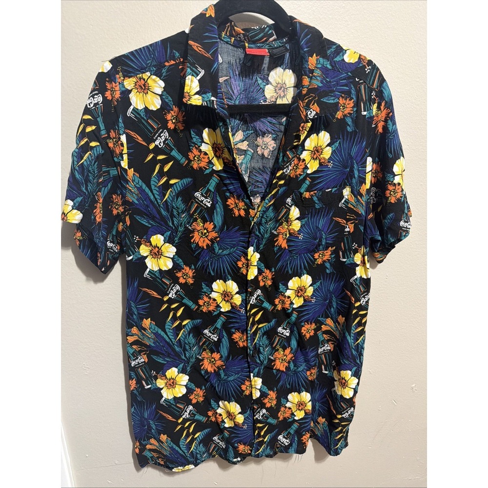 Coca Cola Mens Shirt Black Floral Tropical Hawaiian Button Up size Men Large